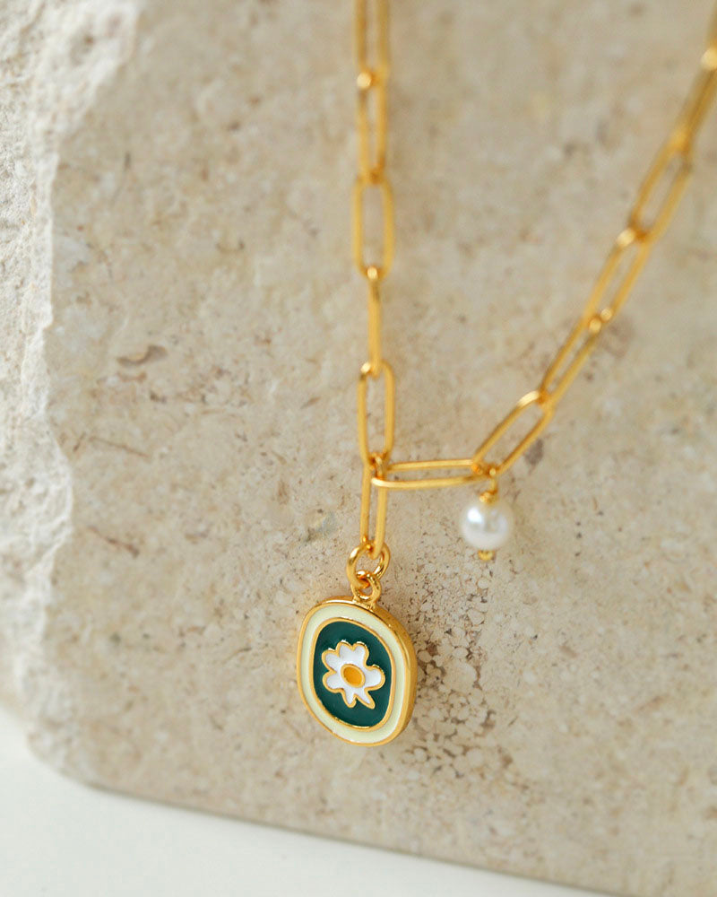 Enamel Glaze Daisy Necklace