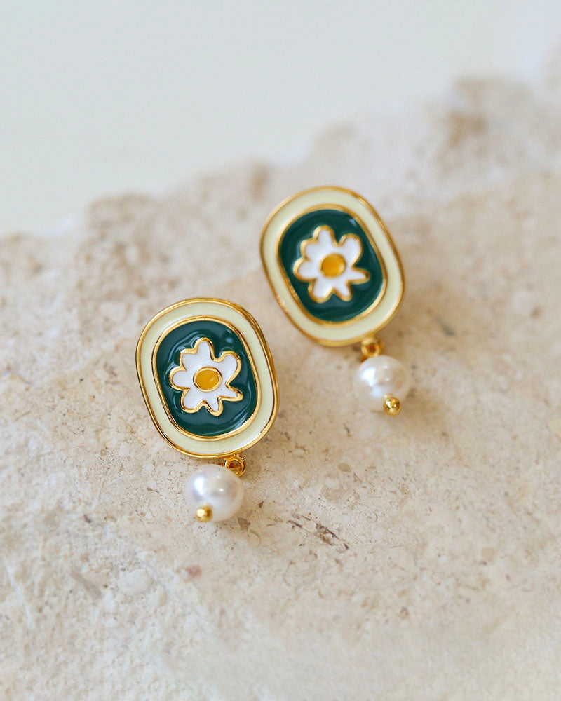 Enamel Glaze Daisy Pearl Earring