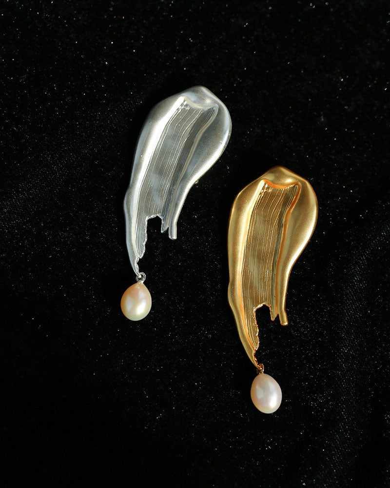 Ethereal Wave Brooch