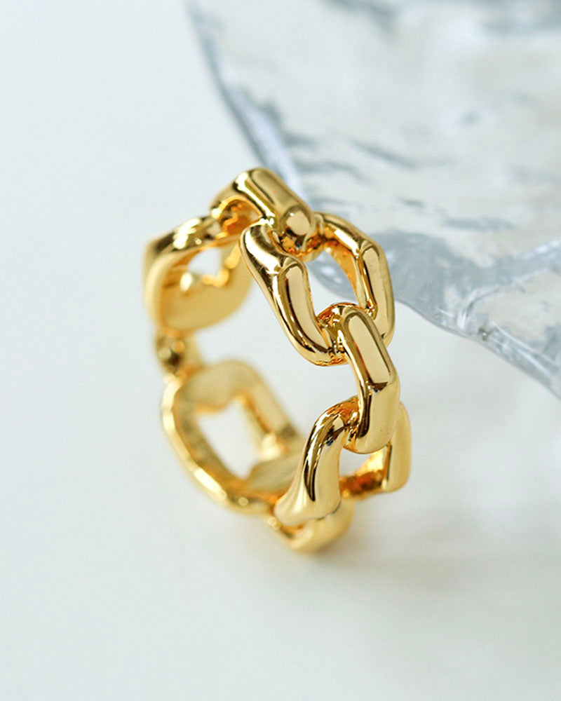 Golden Link Ring