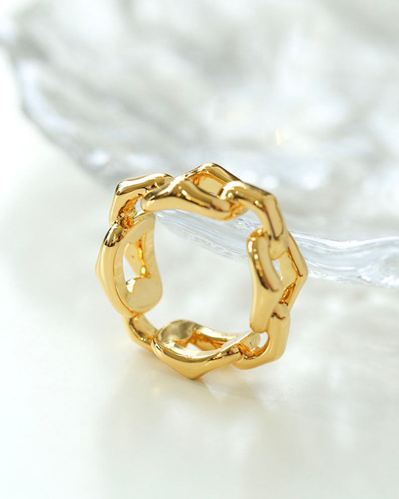 Golden Link Ring