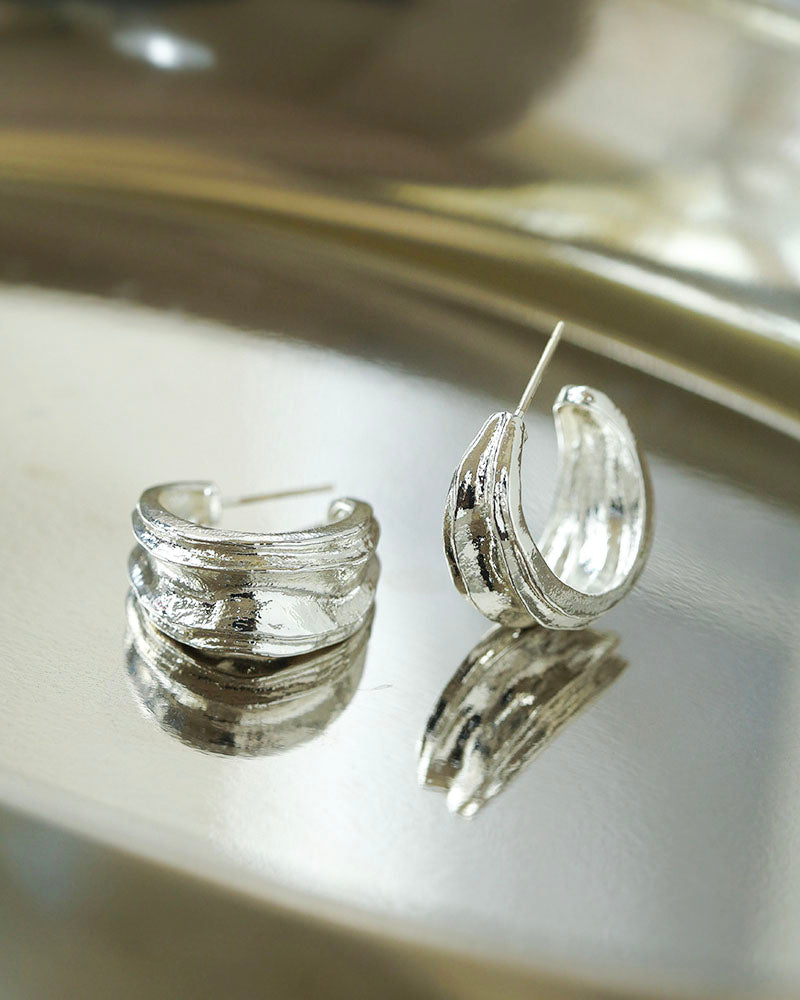 Lustrous Arc Hoop Earrings