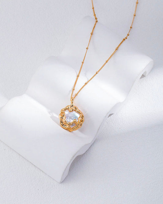 Molten Wrap Pearl Pendant Necklace