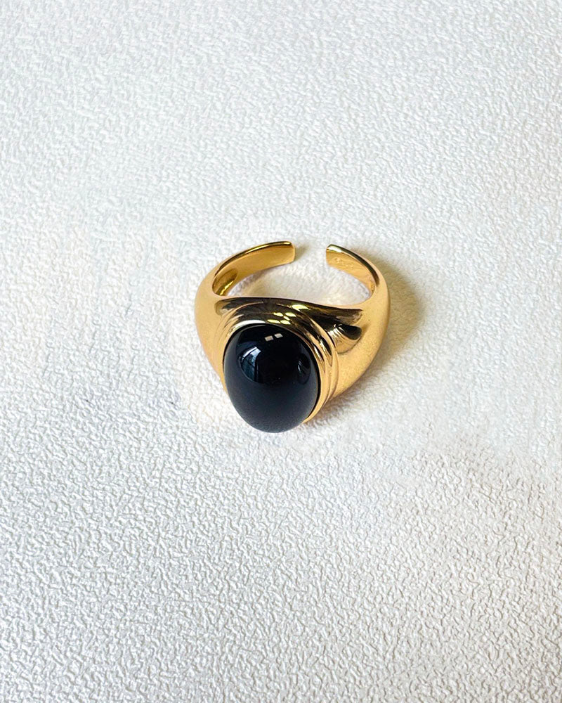 Oval Onyx Ring