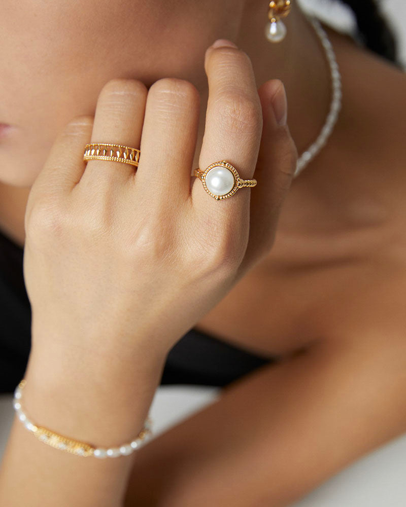 Round Pearl Halo Ring