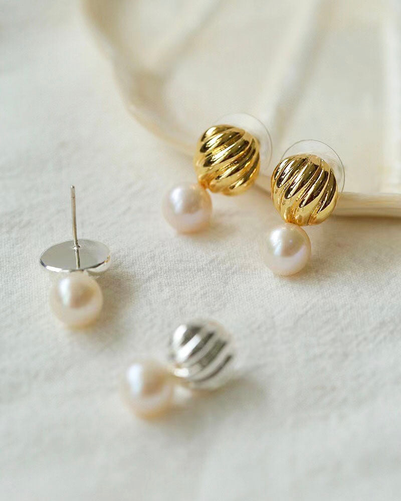 Shell Pearl Stud Earrings