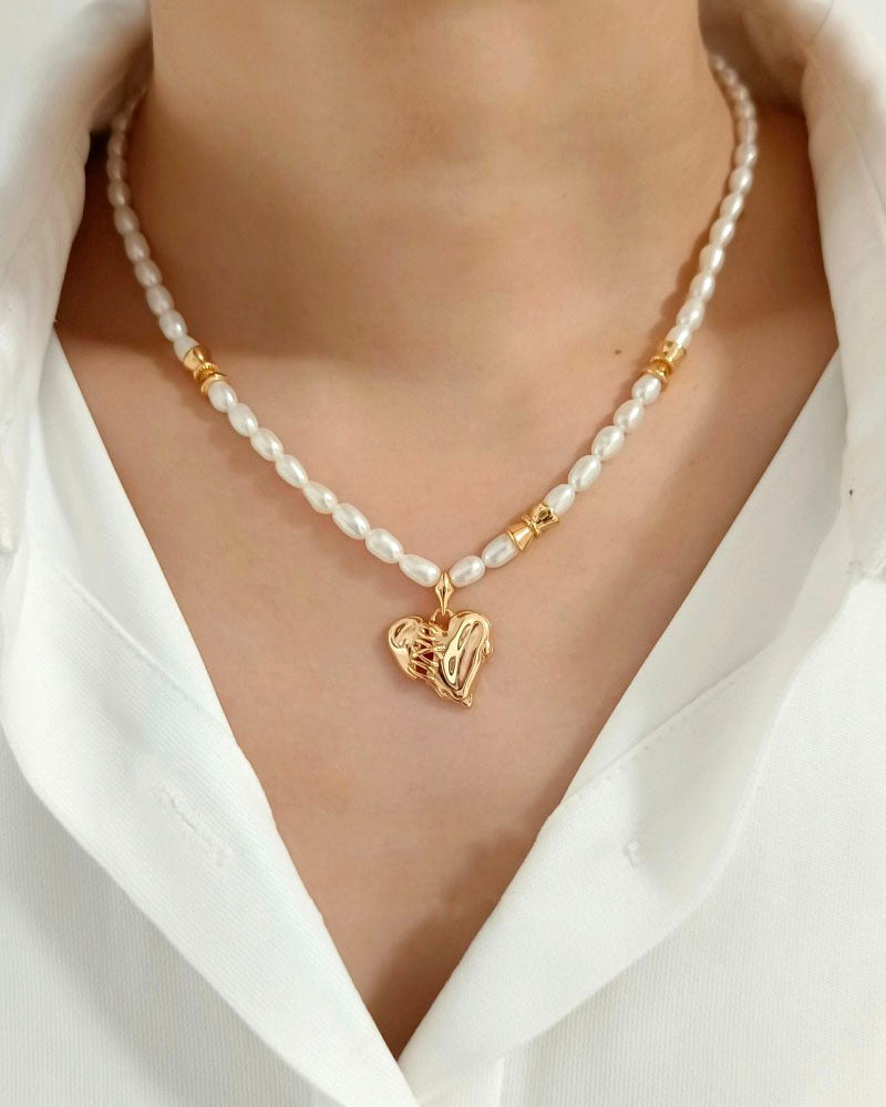 Stitch Heart  Pendant Pearl Necklace